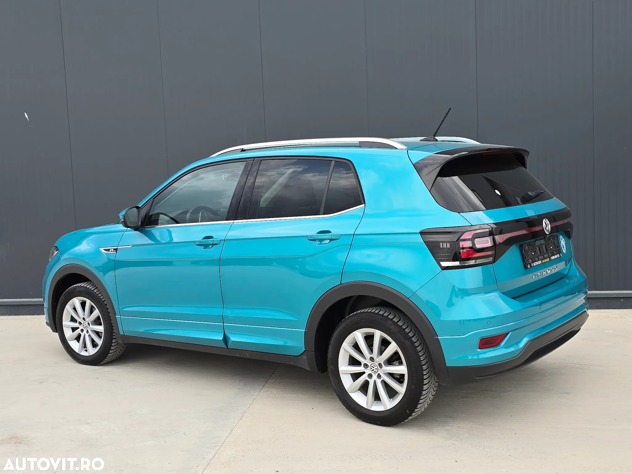 Volkswagen T-Cross - 3