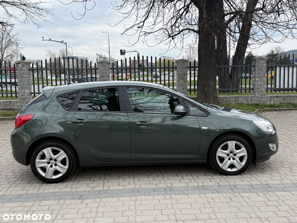 Opel Astra 1.6 Turbo Innovation - 5