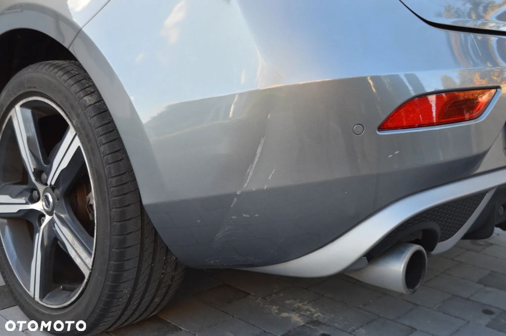 Volvo V40 D2 Drive-E R-Design Momentum - 18
