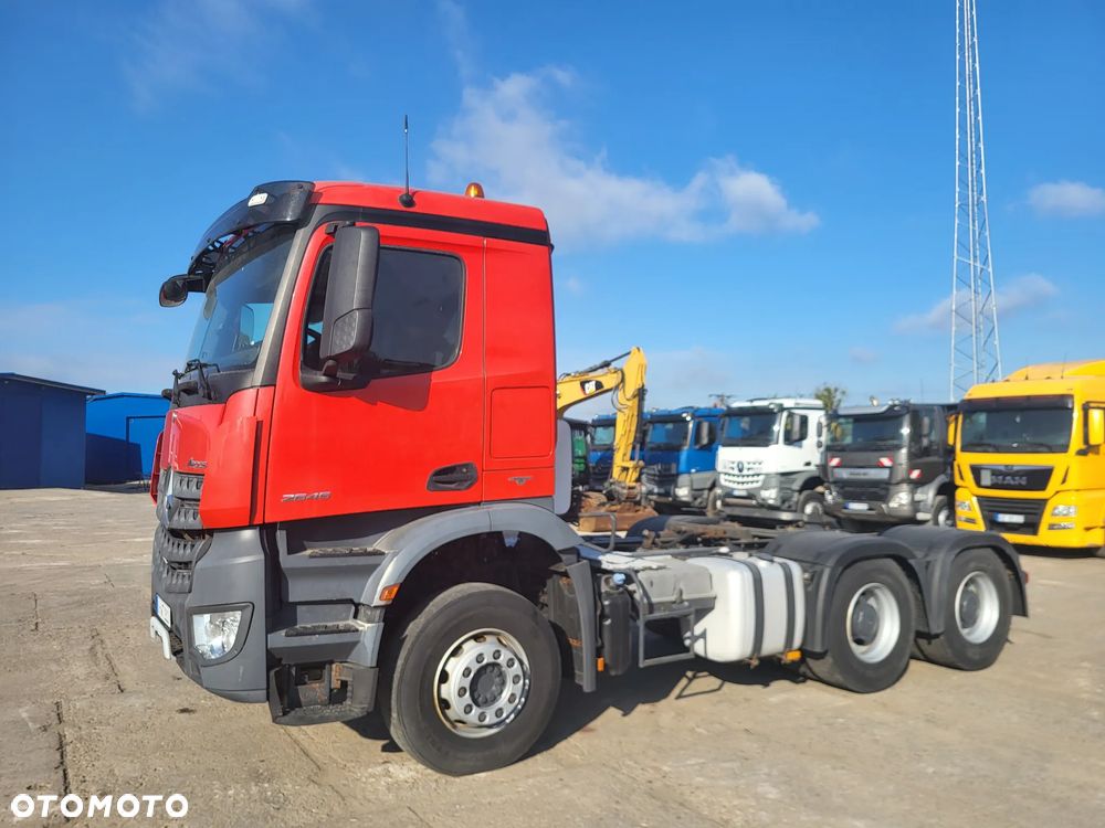 Mercedes-Benz Arocs 2645 6x4 budowlany DMC 66 ton z Niemiec - 13