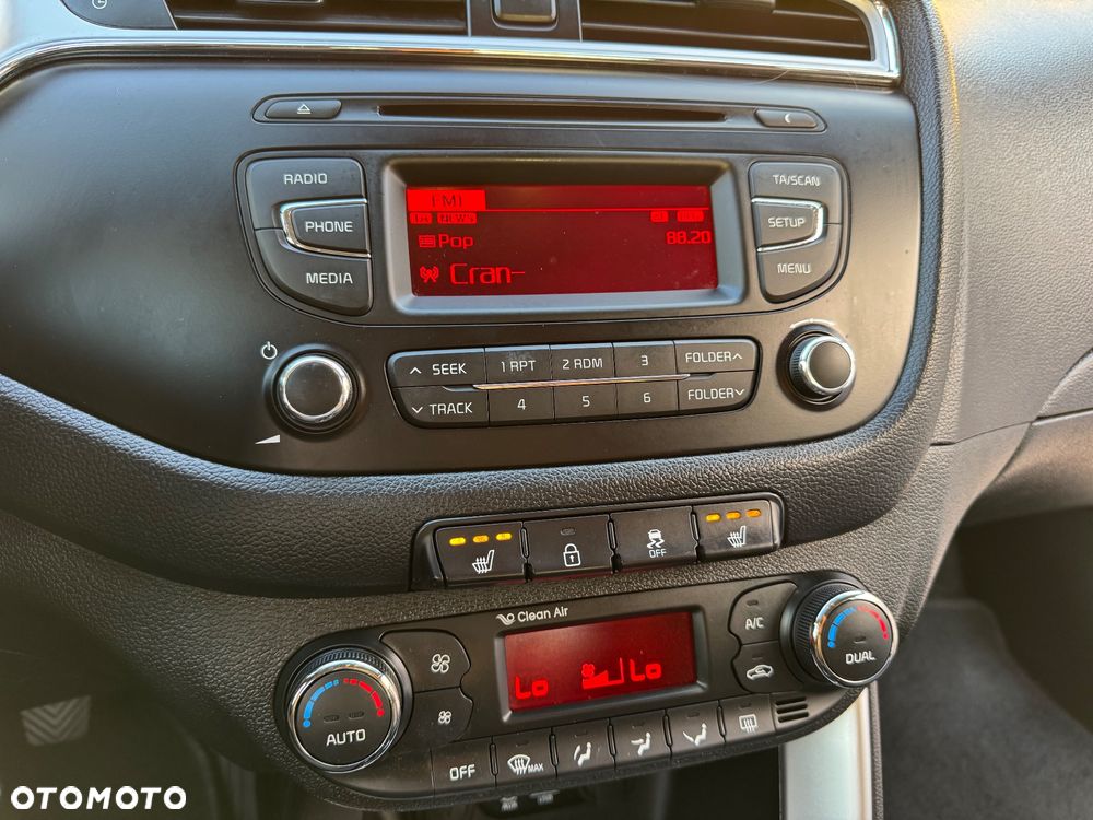 Kia Ceed 1.4 CVVT Dream-Team Edition - 36