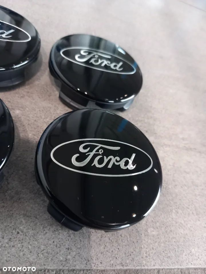 Nakładka środkowa czarny z logo Ford - kołpak - zaślepka alufelgi 2037230 - 1