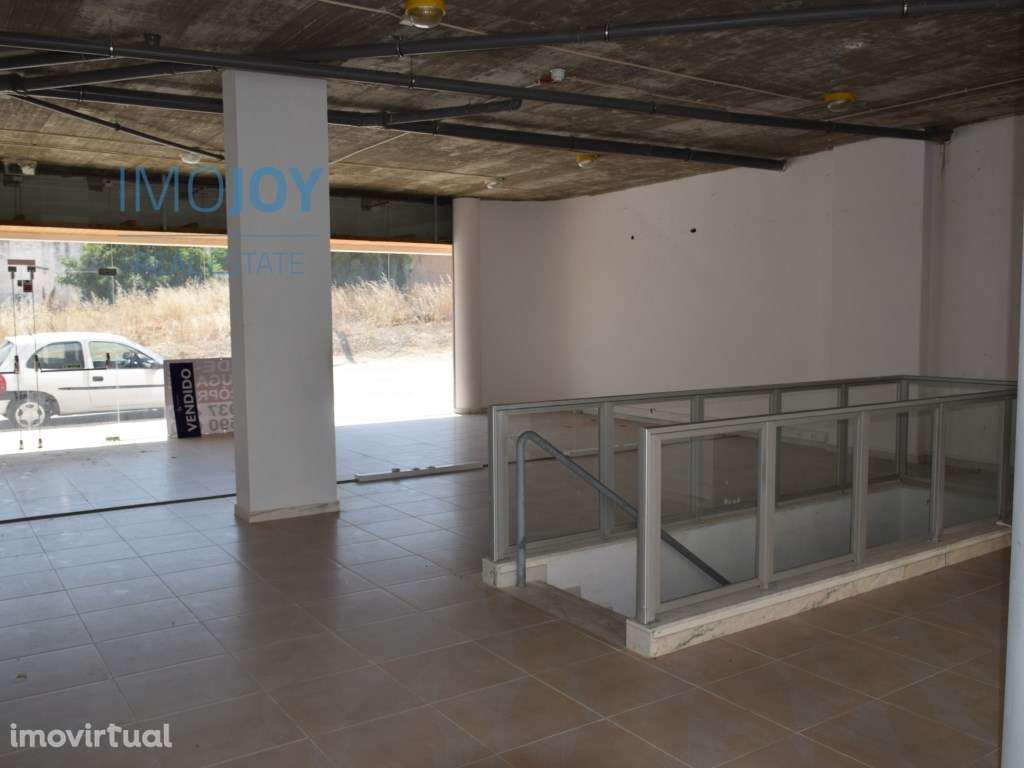 Loja para Venda na Guia em Albufeira - Grande imagem: 2/10