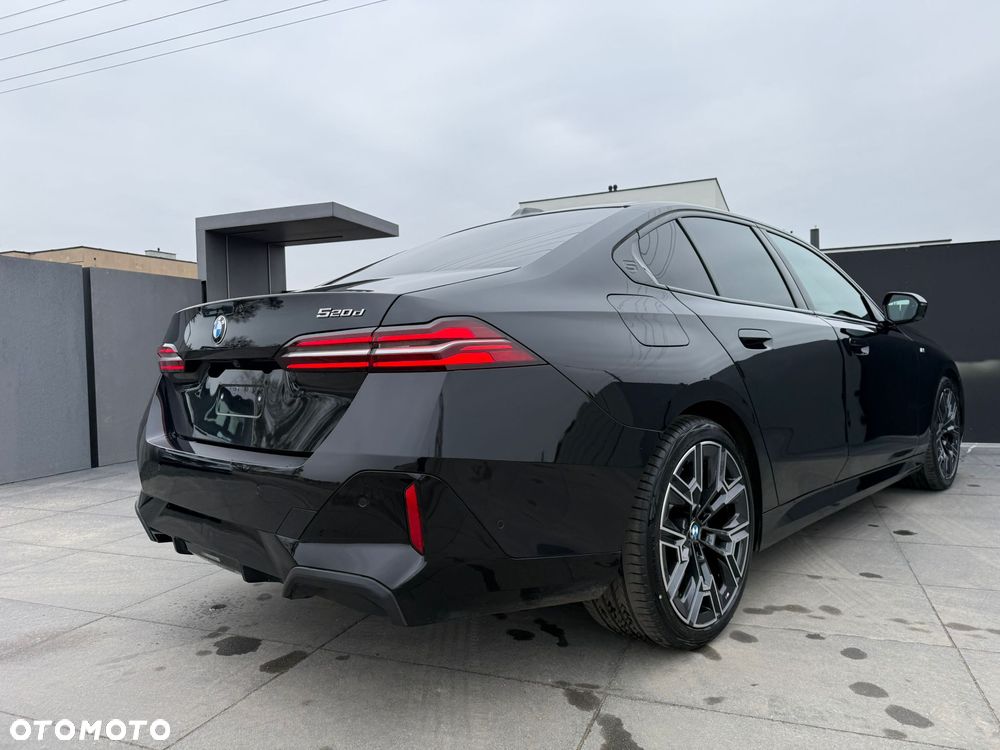 BMW Seria 5 520d - 28