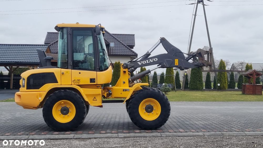 Volvo L30G/Maszyna sprowadzona/ 4749h/ - 7