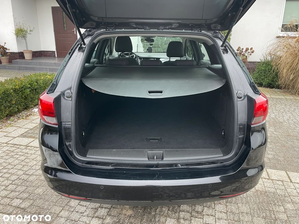 Opel Astra 1.6 CDTI Elite - 8