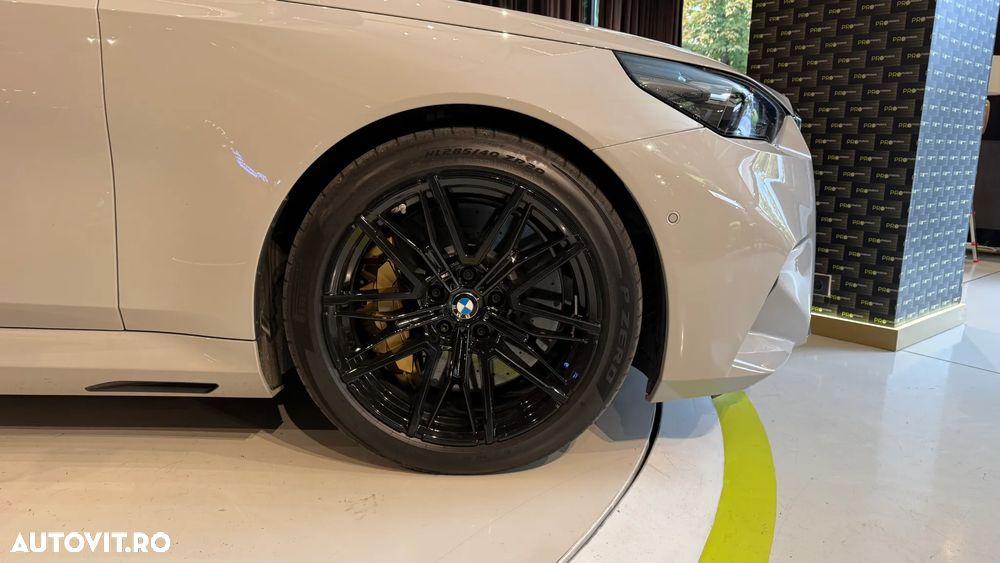 BMW M5 xDrive - 4