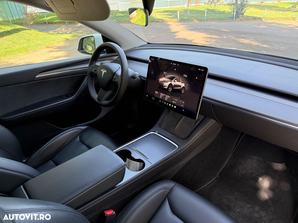 Tesla Model Y RWD - 15