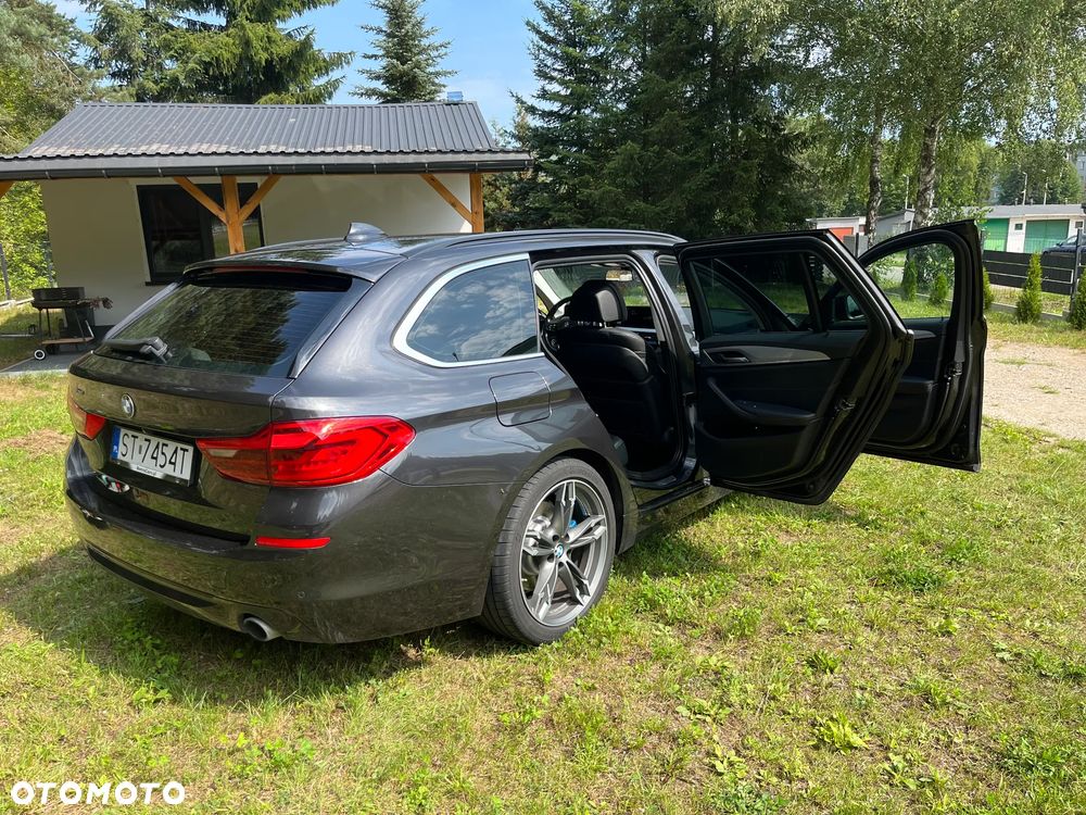 BMW Seria 5 530i Touring - 4