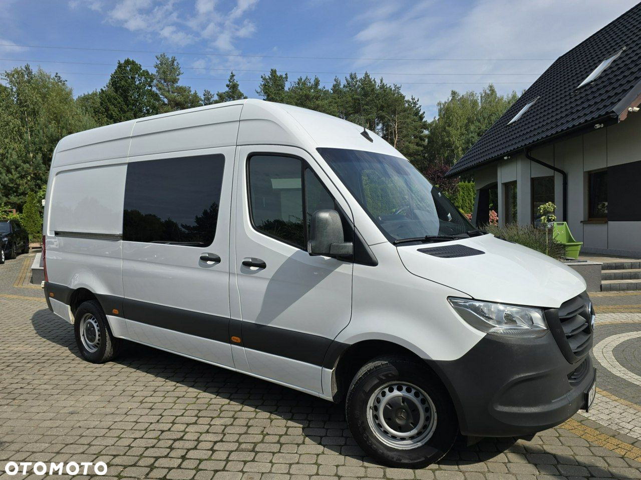 Mercedes-Benz Sprinter - 4