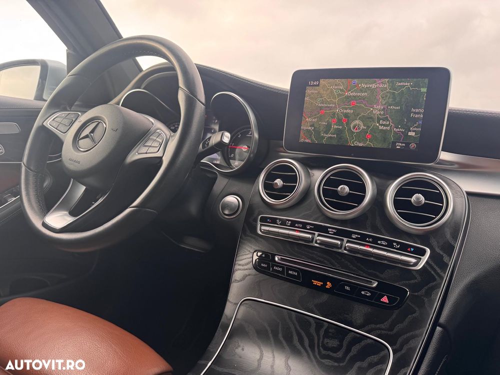 Mercedes-Benz GLC Coupe 250 d 4Matic 9G-TRONIC AMG Line - 14