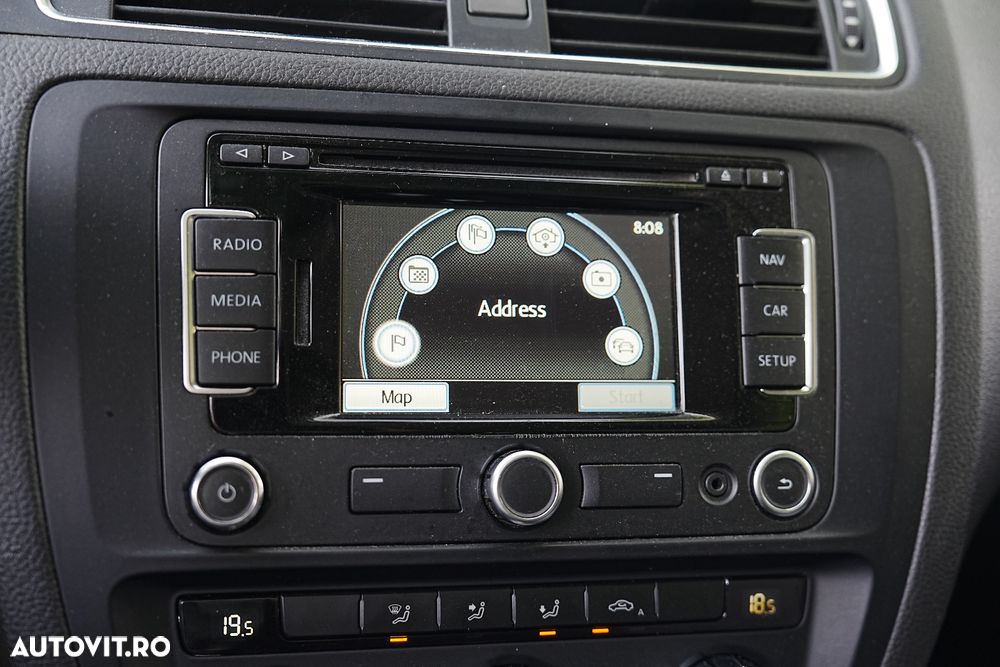 Volkswagen Jetta 1.4 DSG Comfortline - 23