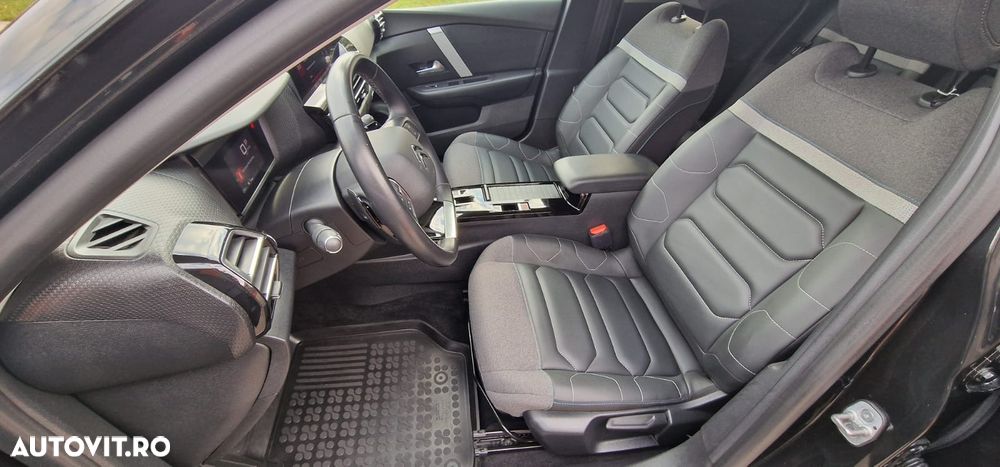 Citroën C4 PureTech 130 Stop&Start EAT8 SHINE - 27