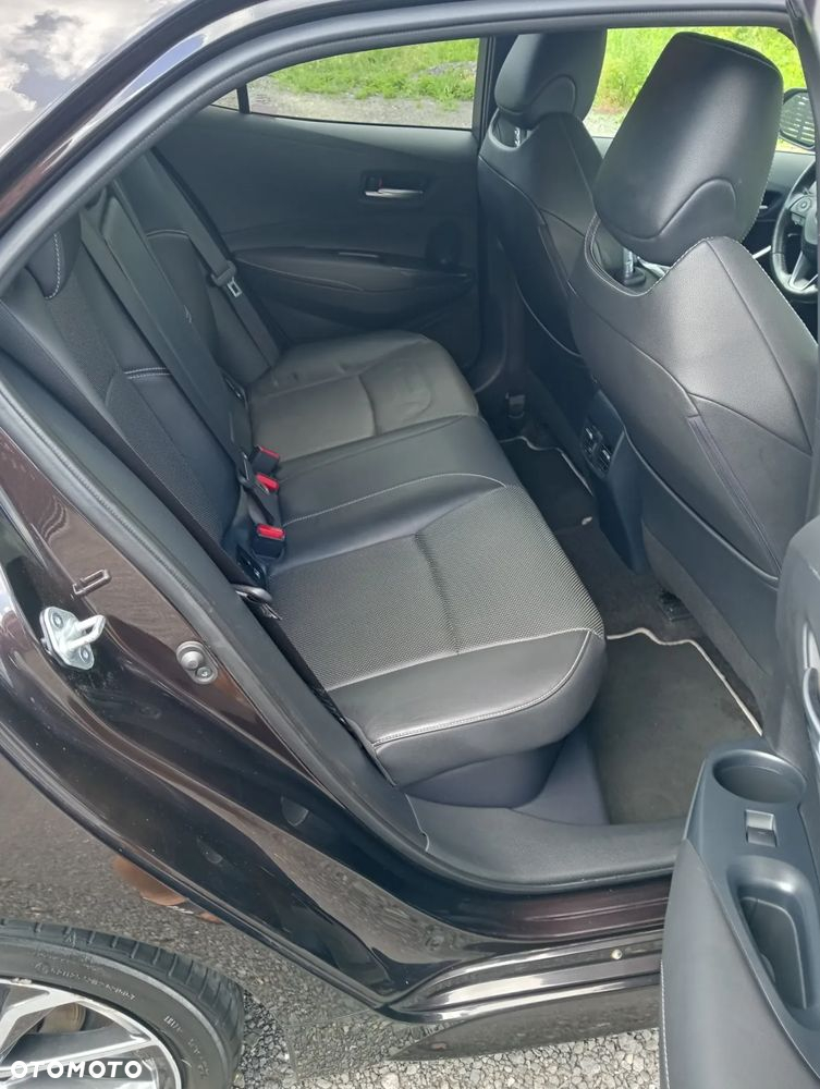 Toyota Corolla 2.0 Hybrid Executive - 10