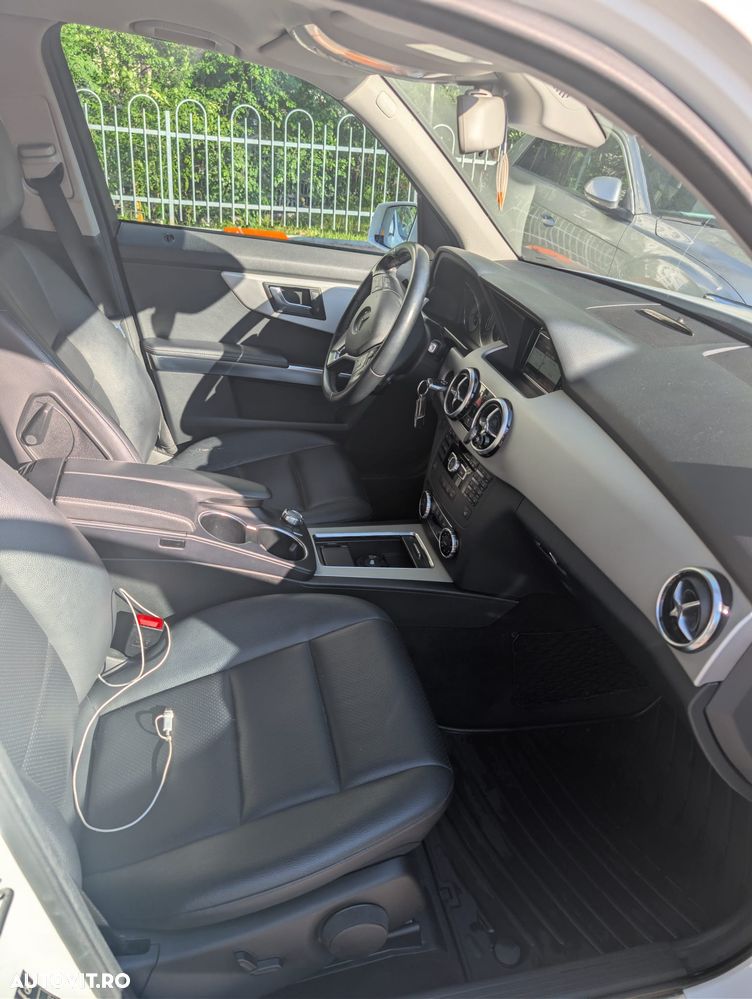 Mercedes-Benz GLK - 14