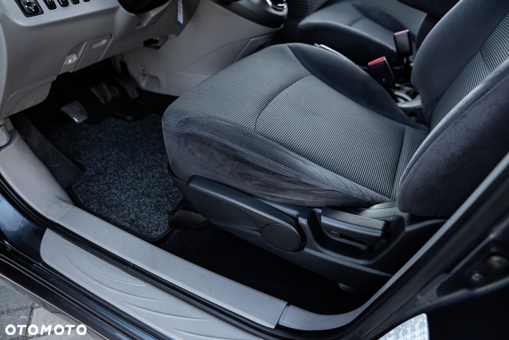 Mitsubishi Grandis 2.4 Invite - 18