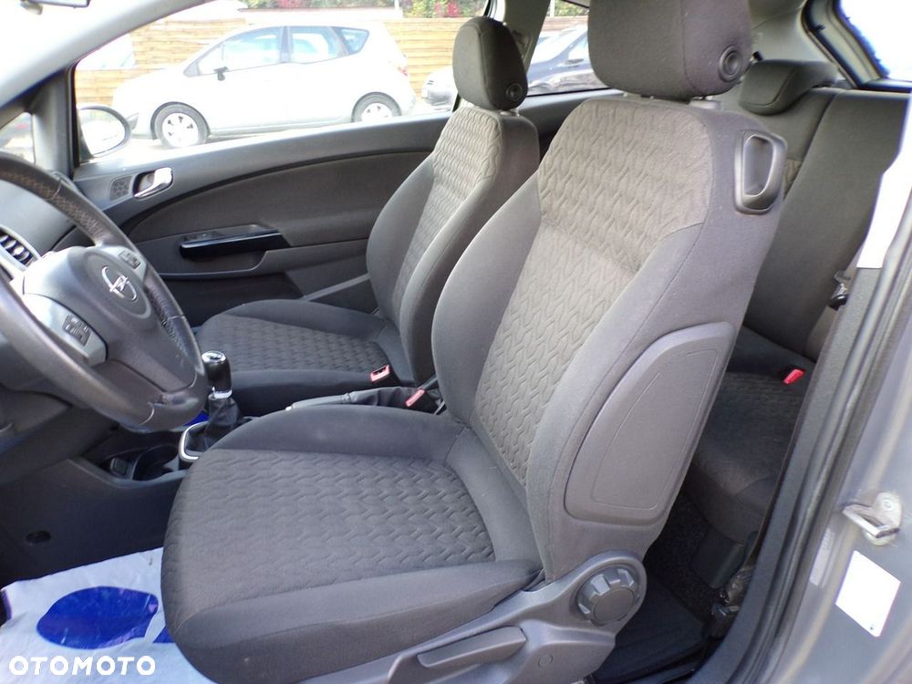 Opel Corsa - 20