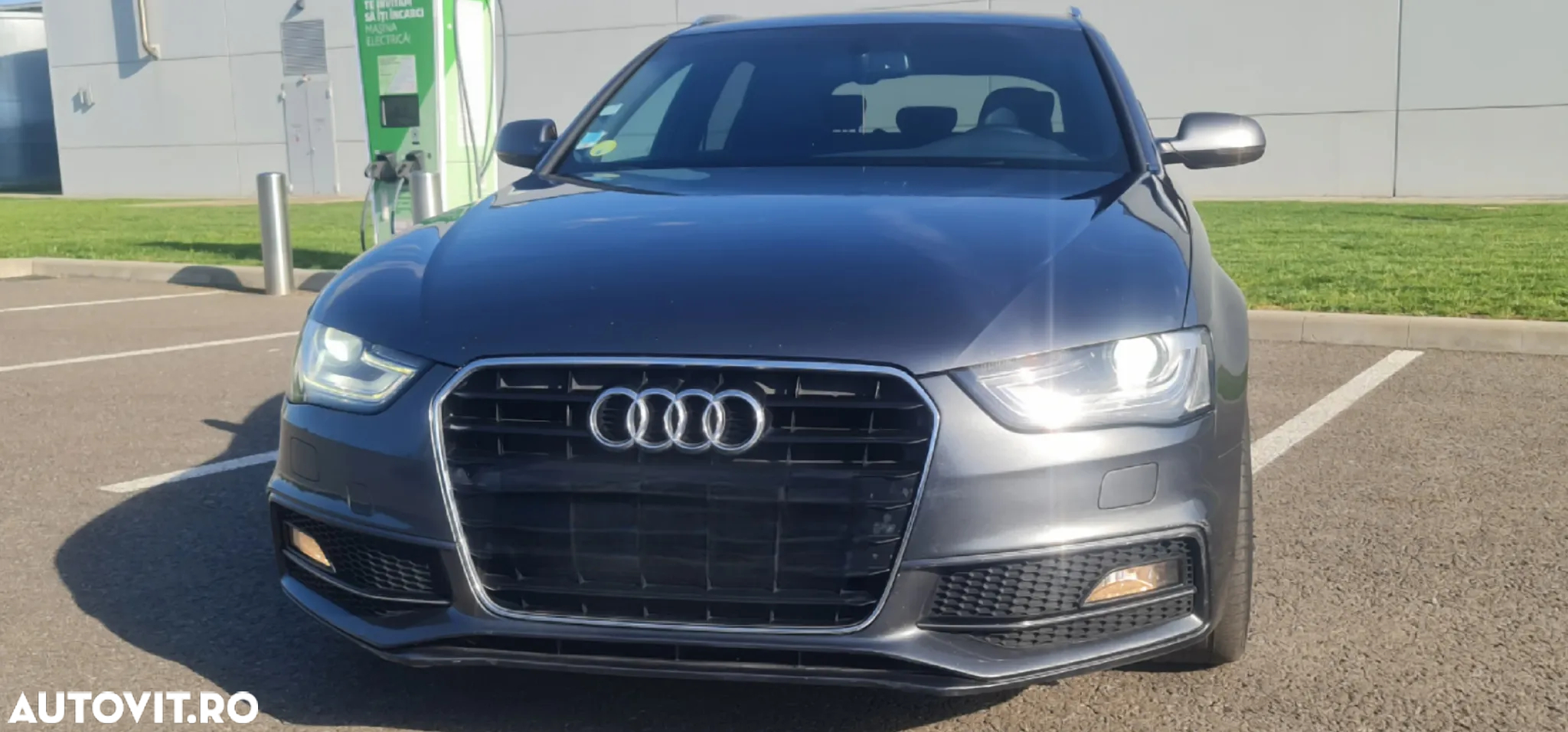Audi A4 Avant 2.0 TDI DPF clean diesel multitronic S line Sportpaket - 3
