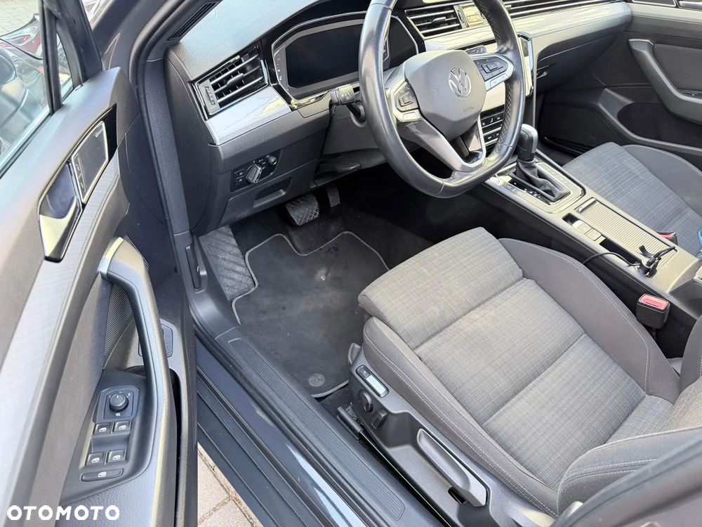 Volkswagen Passat 2.0 TDI Business DSG - 14