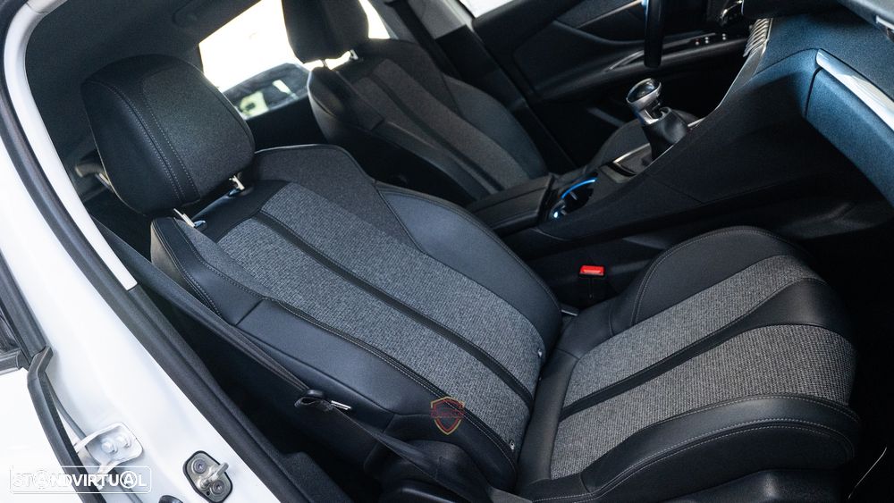Peugeot 3008 1.5 BlueHDi Allure - 25
