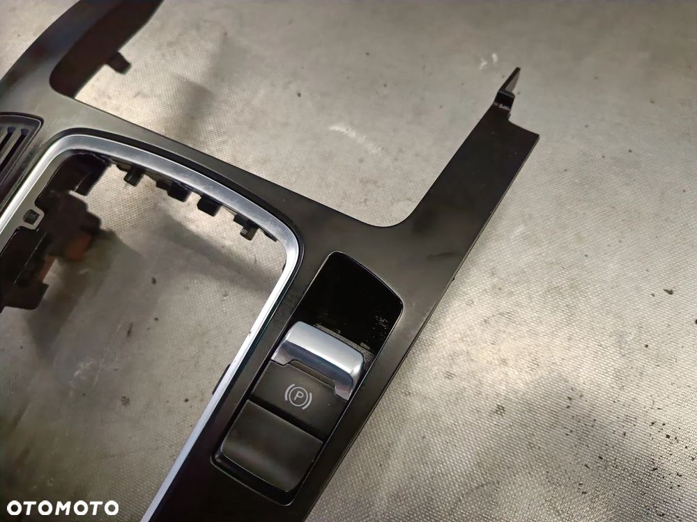 Panel środkowy Audi A4 B8 Ramka skrzyni biegów 8K0864261 - 6