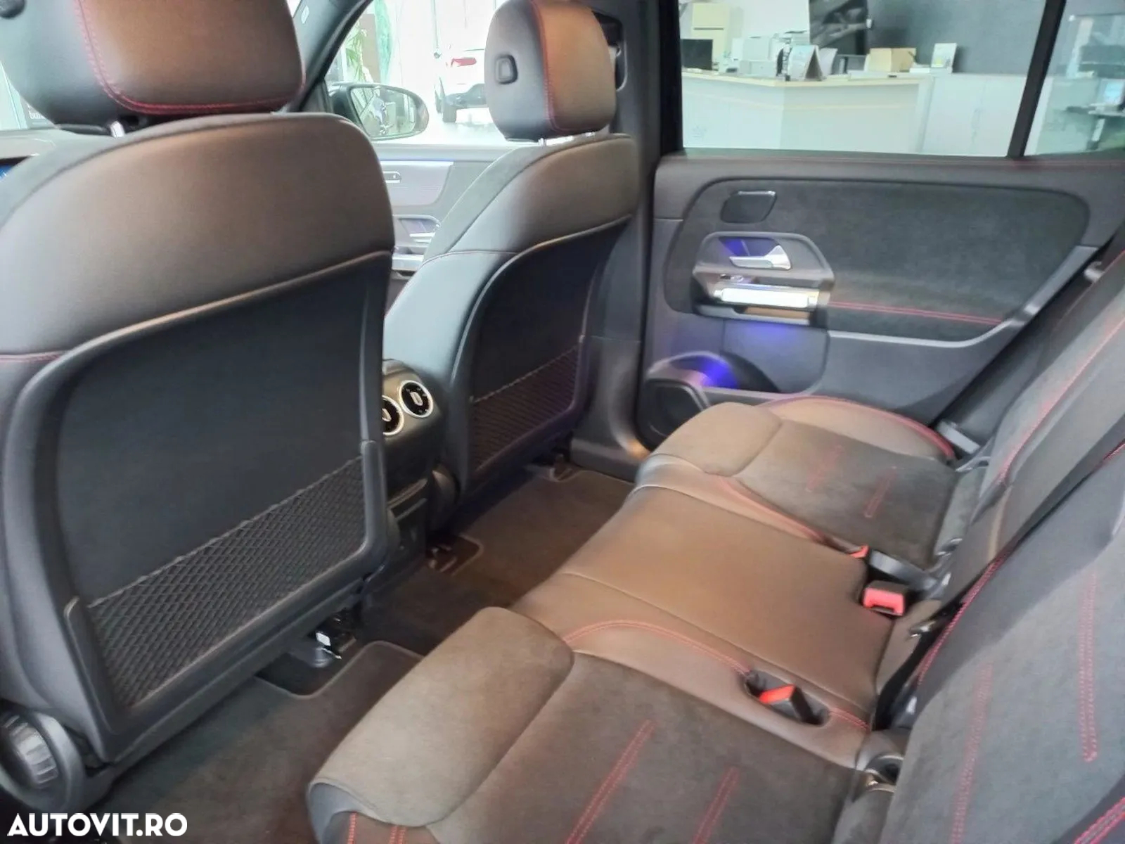 Mercedes-Benz EQB 300 4Matic AMG Line - 12