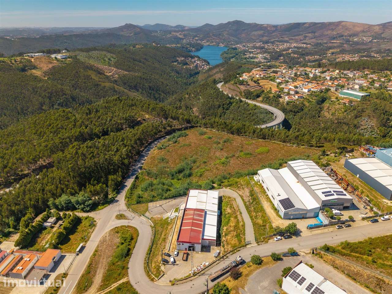 Armazém  Venda em Raiva, Pedorido e Paraíso,Castelo de Paiva - Grande imagem: 4/19