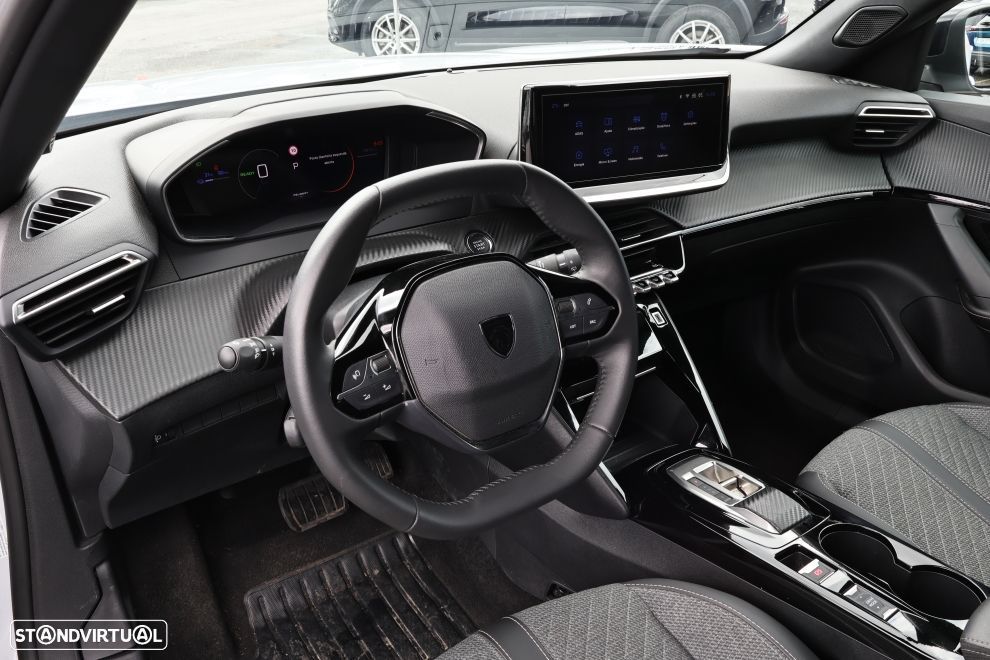 Peugeot e-2008 54 kWh Allure - 14