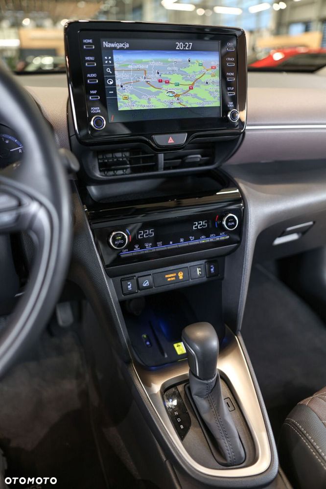 Toyota Yaris Cross - 18