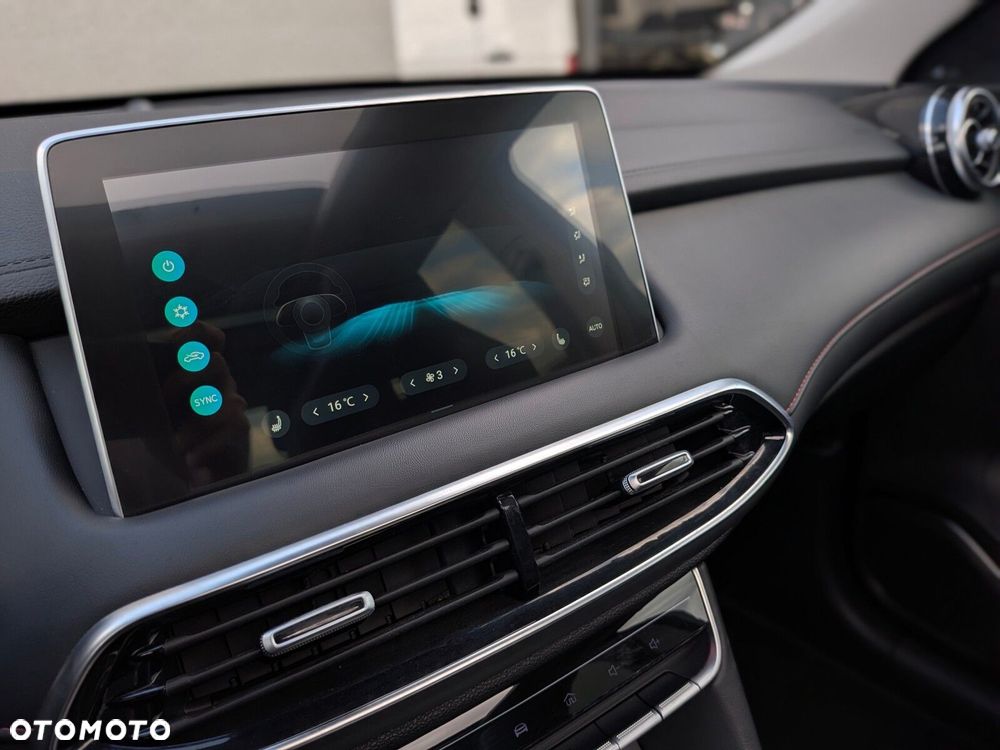 MG HS - 23