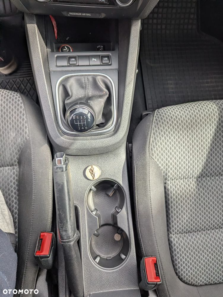 Volkswagen Jetta 1.4 TSI Comfortline - 23