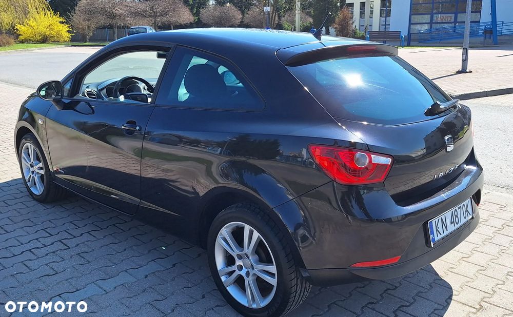 Seat Ibiza SC 1.4 16V Sport - 4