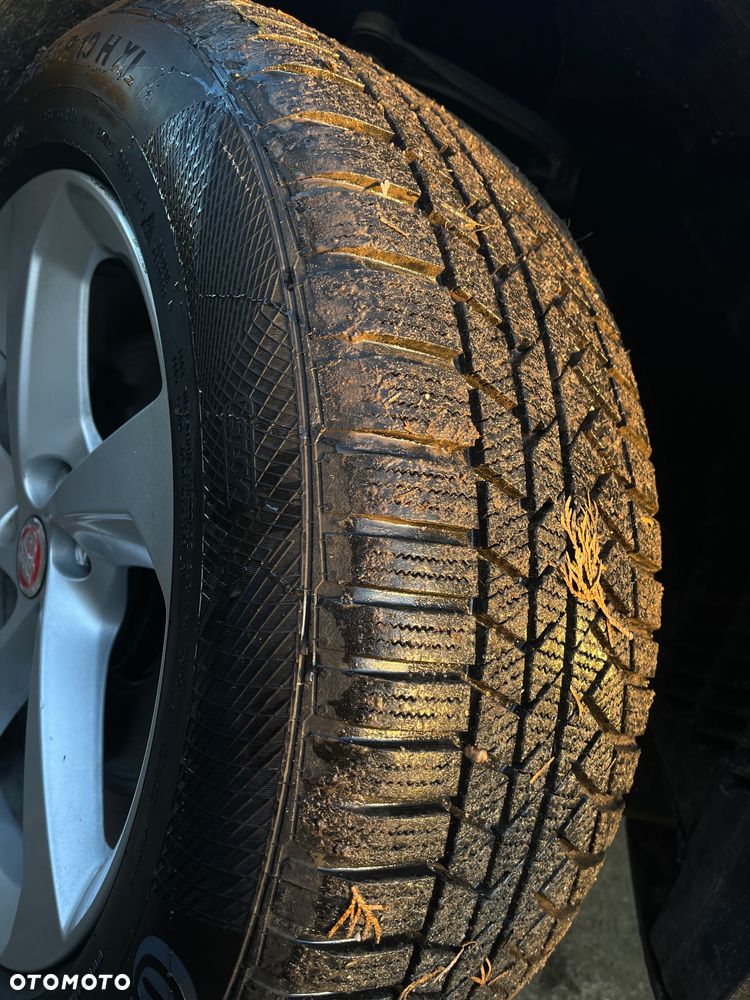 Jaguar F-Pace 35t AWD Prestige - 32