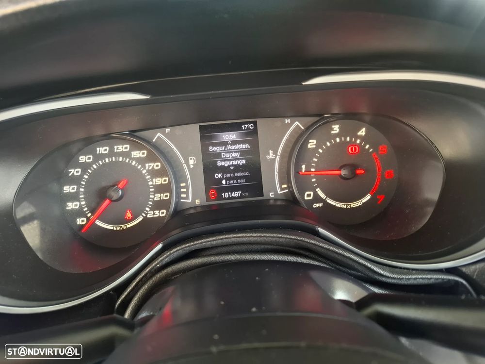 Fiat Tipo Station Wagon 1.3 M-Jet Lounge Tech J17 - 23