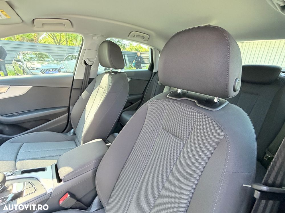 Audi A4 35 TFSI S tronic MHEV Advanced - 17