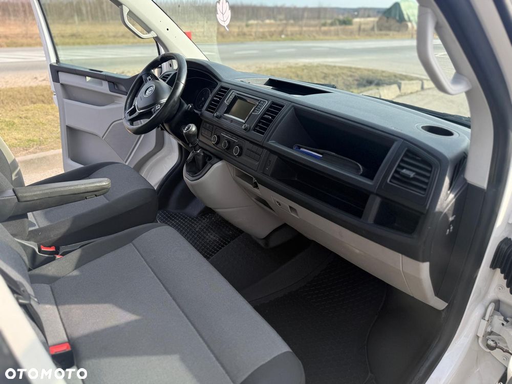Volkswagen Transporter t6 - 6