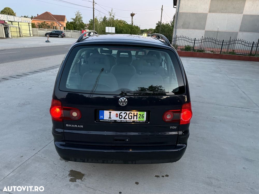 Volkswagen Sharan 1.9 TDI United II - 10