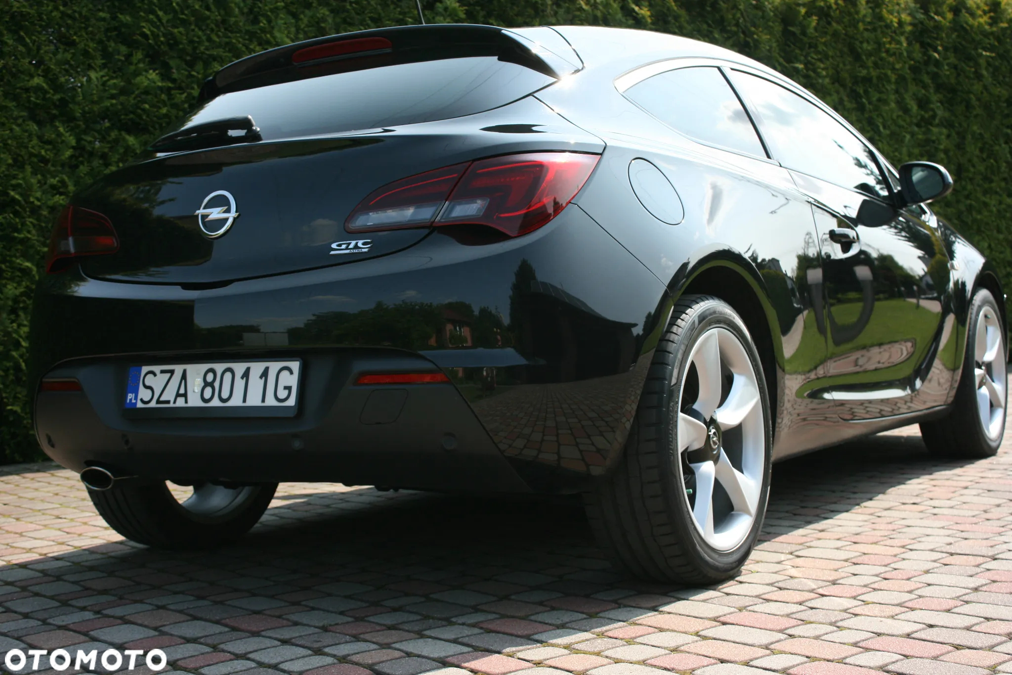 Opel Astra IV GTC 1.4 T Sport - 13