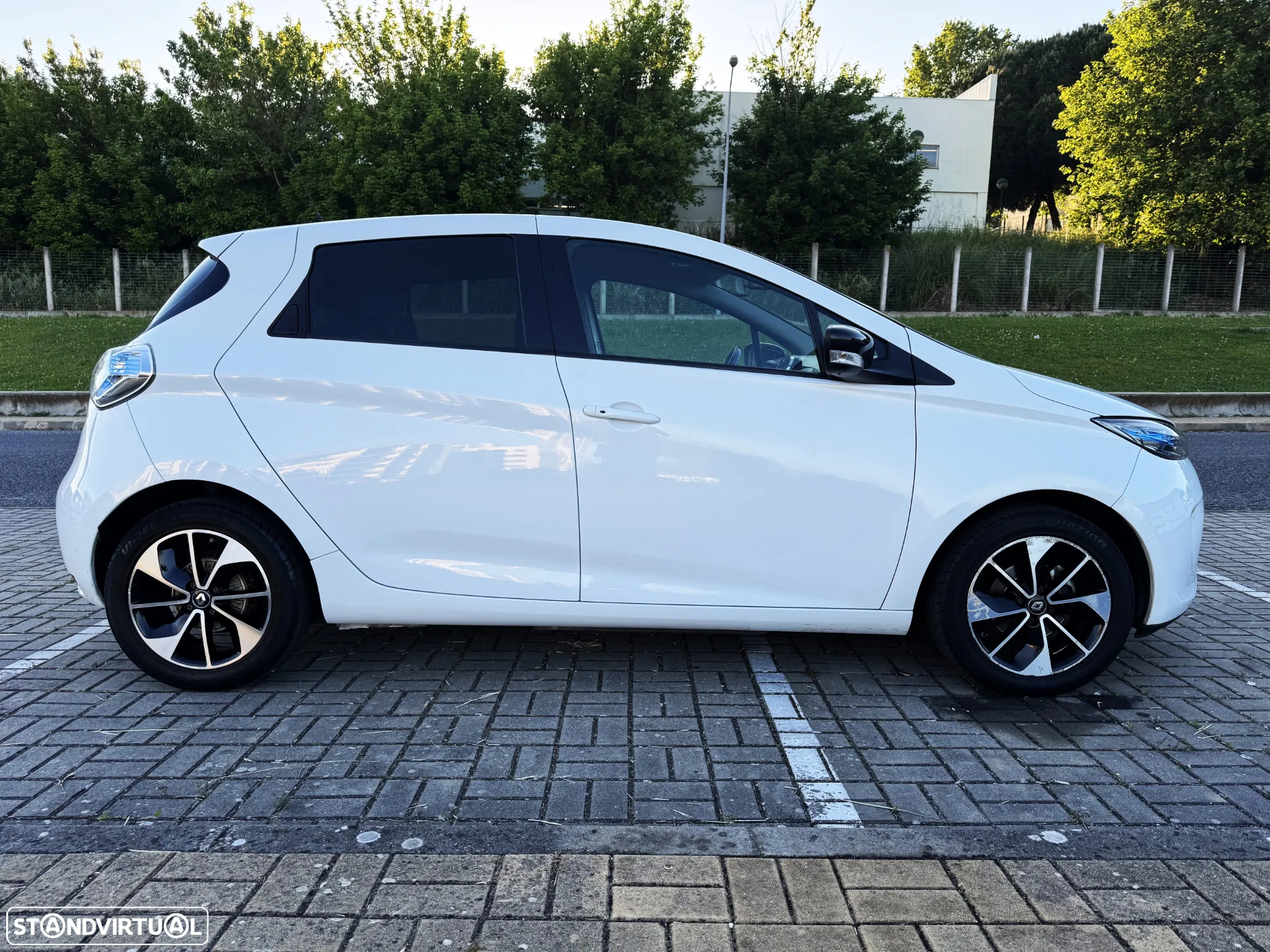 Renault Zoe (c/ Bateria) 41 kwh Intens - 12