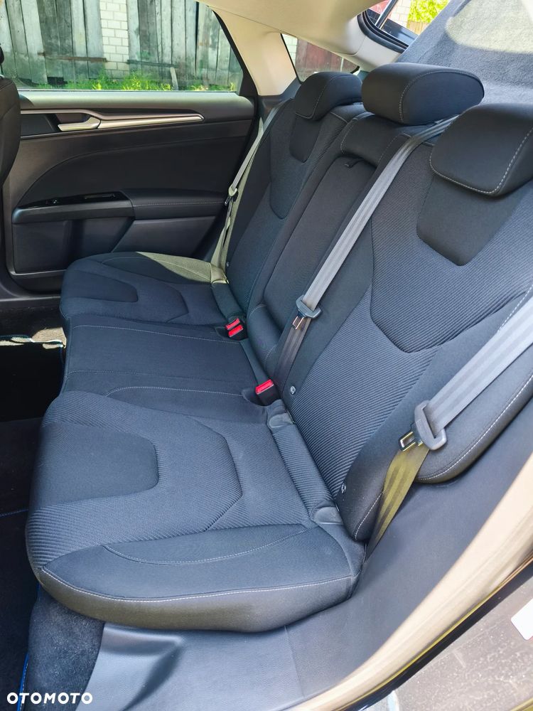 Ford Mondeo 2.0 TDCi Titanium PowerShift - 12