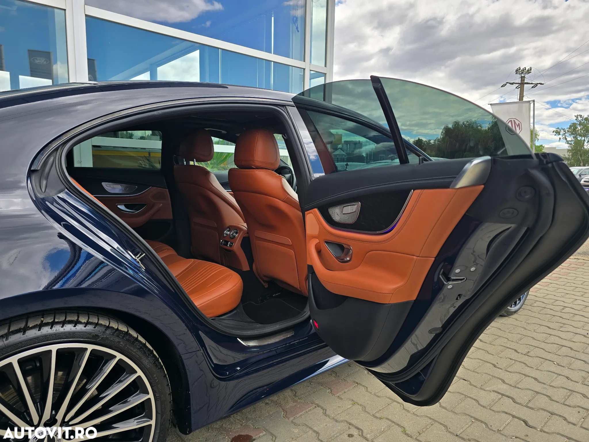Mercedes-Benz CLS 400 d 4MATIC Aut - 11