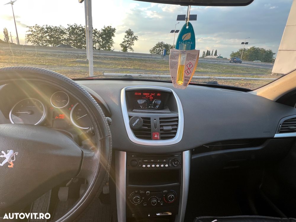 Peugeot 207 1.4 E Active - 8