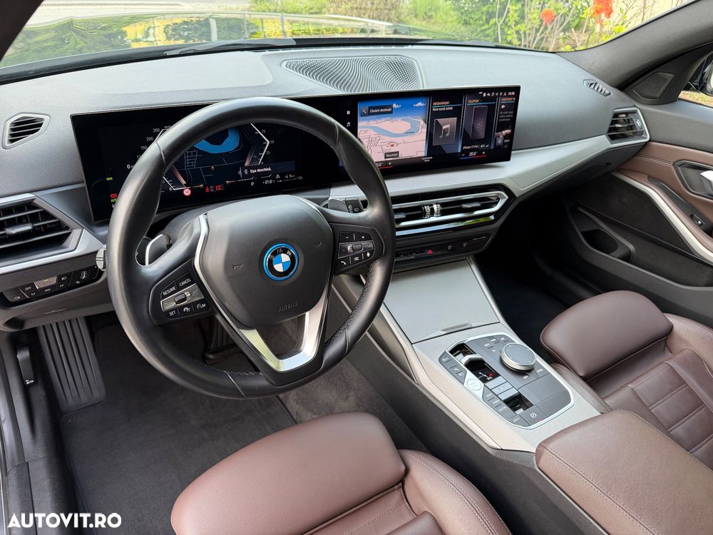 BMW Seria 3 320e Aut. Sport Line - 14