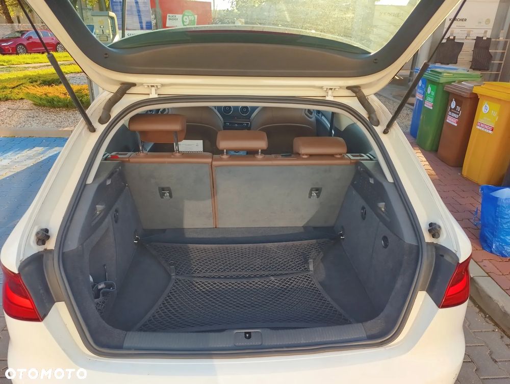 Audi A3 3-drzwiowe 1.4 TFSI Attraction - 9