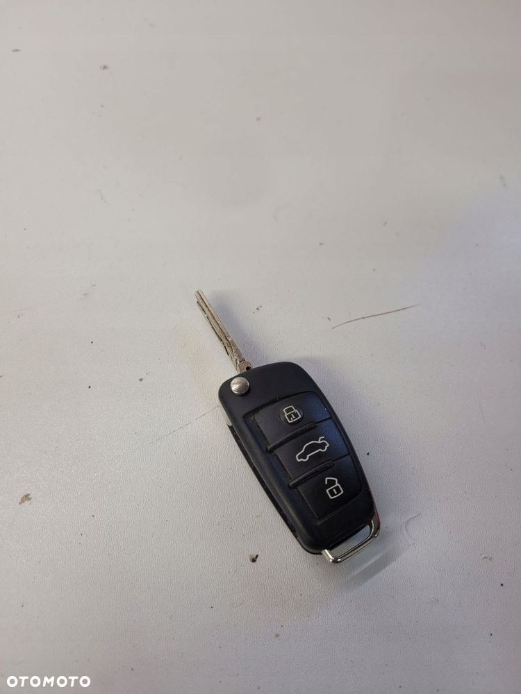 KLUCZYK PILOT SCYZORYK AUDI A6 C6 Q7 4F0837220AK - 2