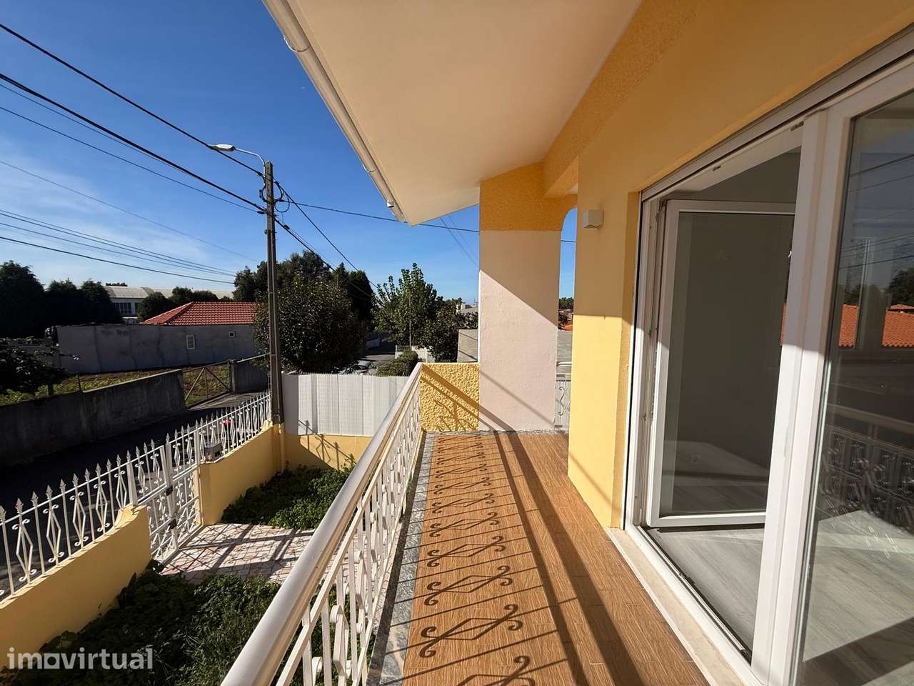 JD - Moradia T4, renovada, 2860m² terreno, 2 cozinhas, Sta Maria Lamas - Grande imagem: 2/29
