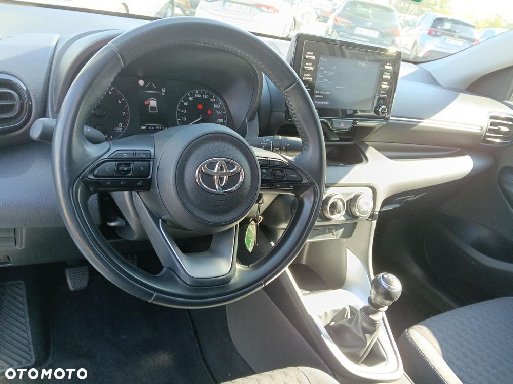 Toyota Yaris - 16
