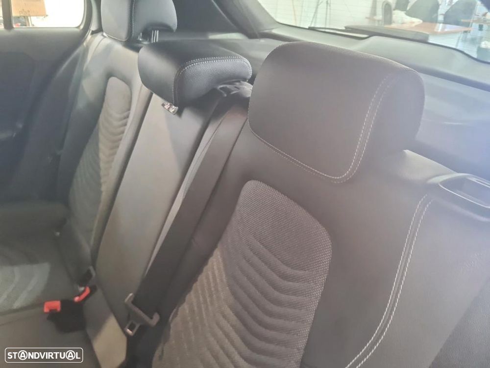 Mercedes-Benz A 250 e Style Plus - 5