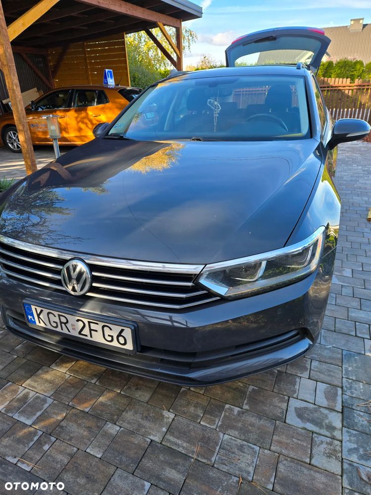 Volkswagen Passat 1.6 TDI BMT Trendline - 1