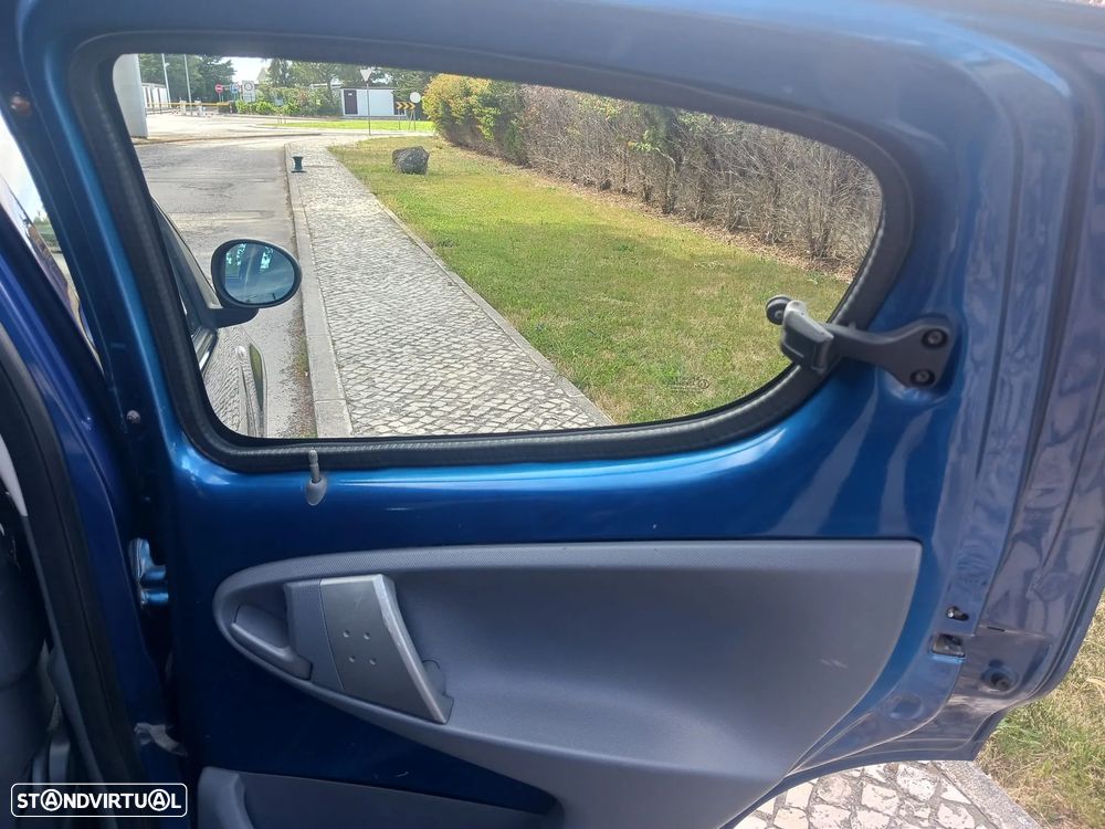 Peugeot 107 1.0 Trendy - 28